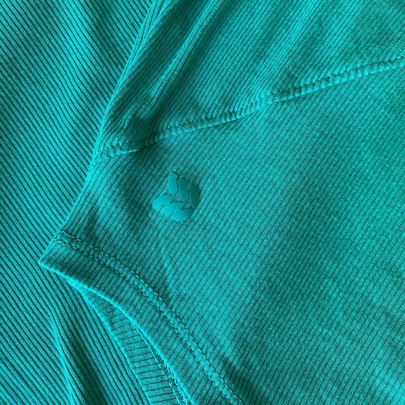 All in Motion Green Crop T-Shirt, Size XS - Picture 4 of 6